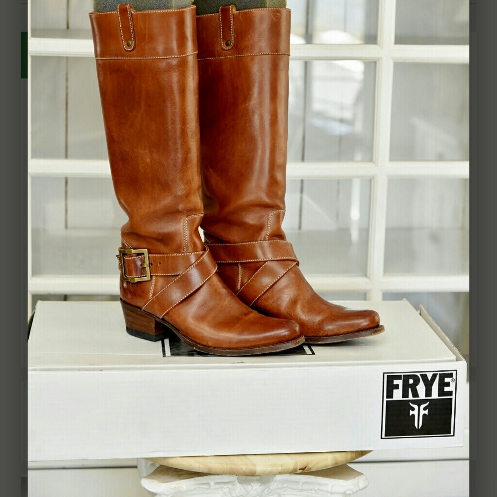 SOLD Frye Brown Leather Boots - Picture 1 of 8